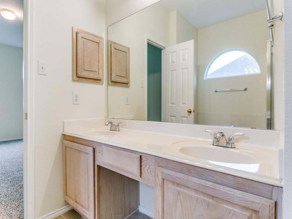 1105 Windhaven Cir #1105 - Photo 2 of 28