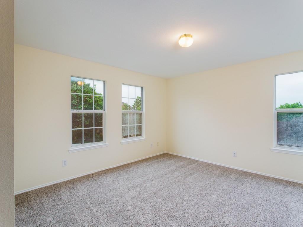 1105 Windhaven Cir #1105 - Photo 6 of 28