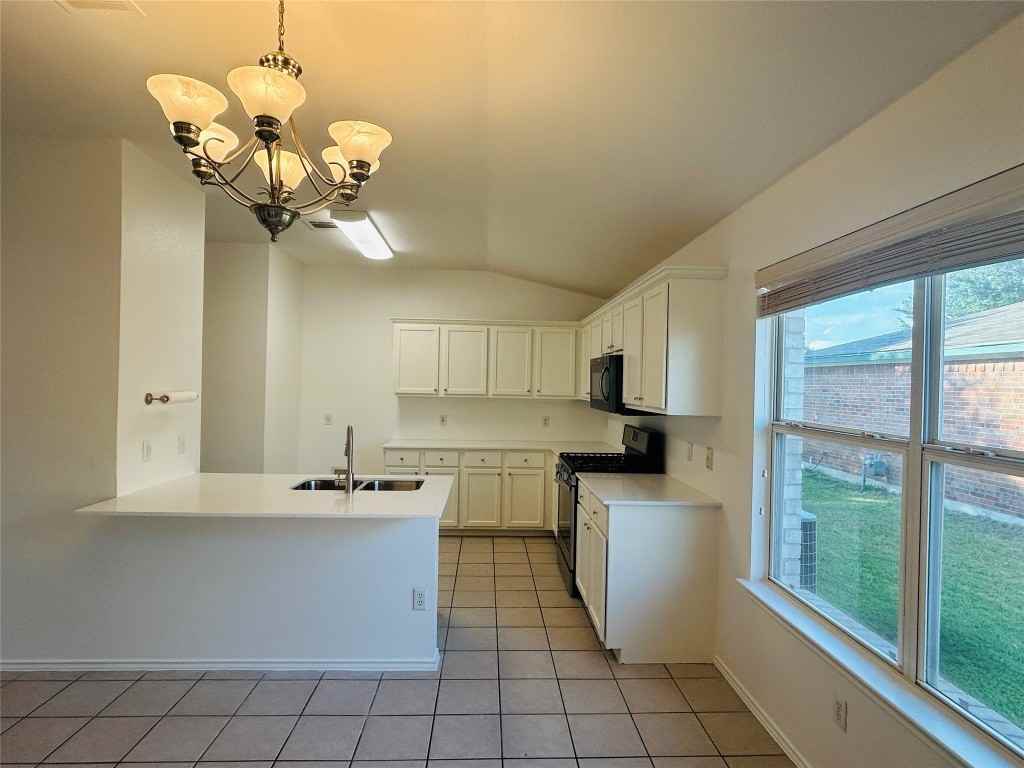 600 Mccarthur Dr #600 - Photo 5 of 19