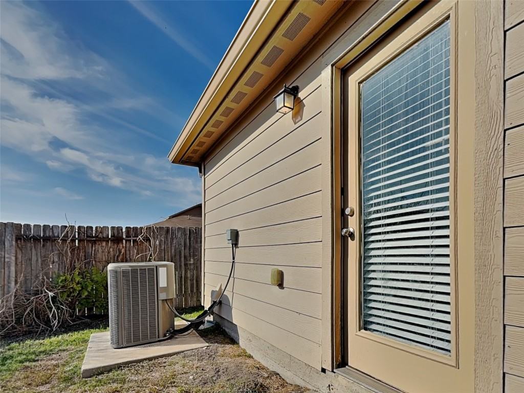 1525 Treeta Trl #1525 - Photo 5 of 16