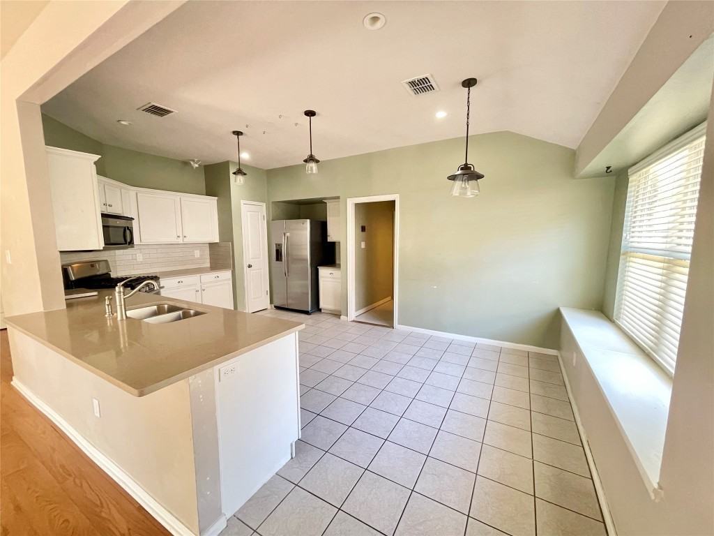 7008 Auckland Dr #7008 - Photo 2 of 22