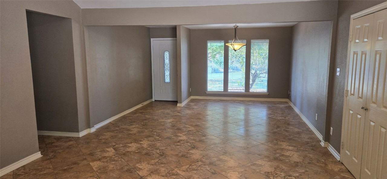 2104 Village Way Dr #2104 - Photo 3 of 11