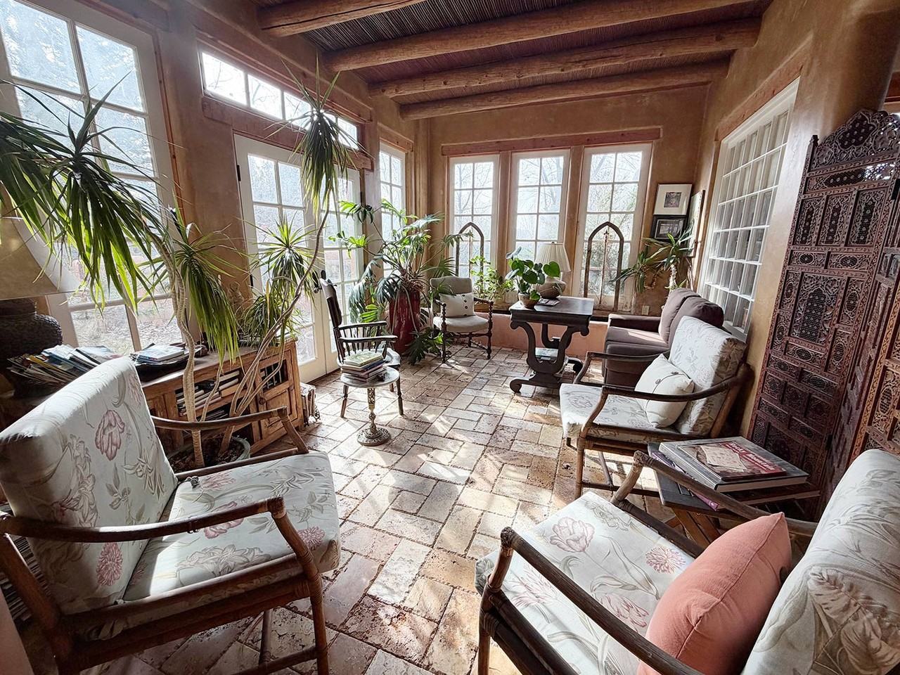 519 La Lomita Road - Photo 5 of 22