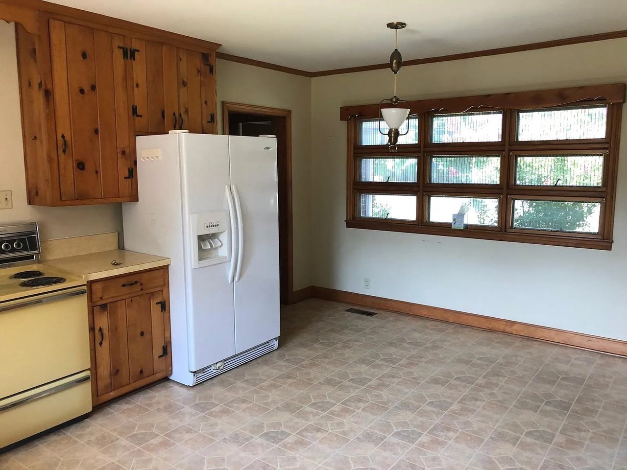 1619 Jones Blvd #NA - Photo 7 of 19