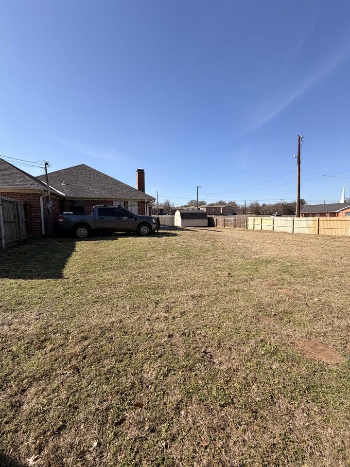 111 Crestview St #NA - Photo 7 of 38