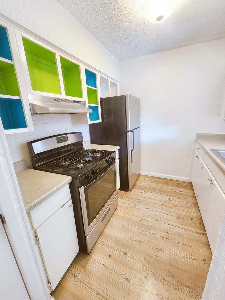 2405 Mission Hill Dr #104 - Photo 6 of 17