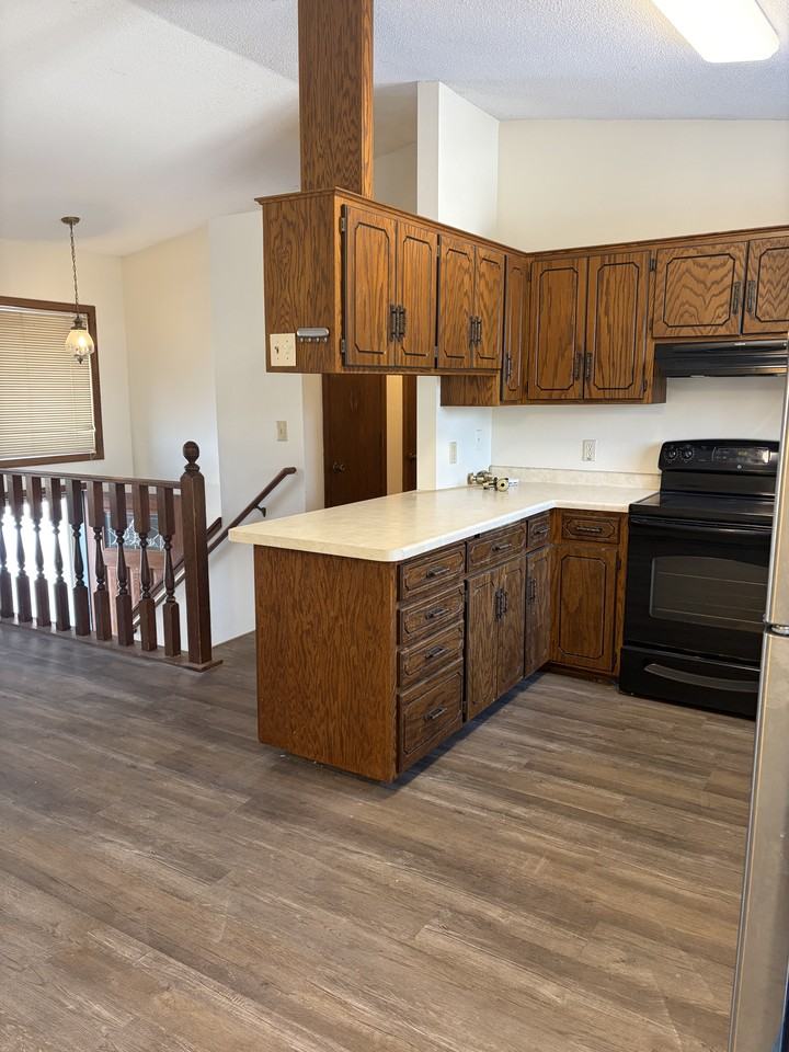 1020 Benedict Dr #NA - Photo 6 of 13