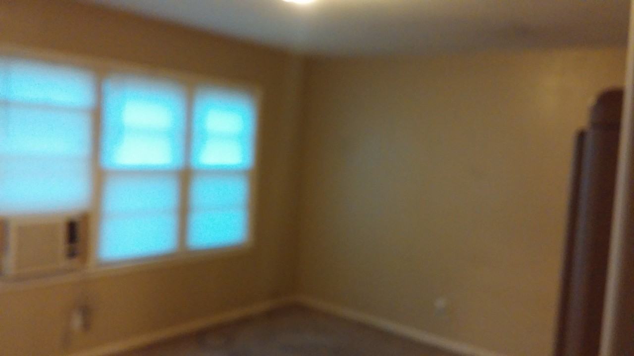 S Summit St #928 - Photo 4 of 10