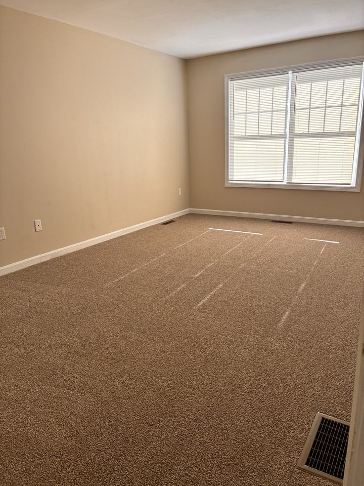 248 Green St #2 - Photo 6 of 7