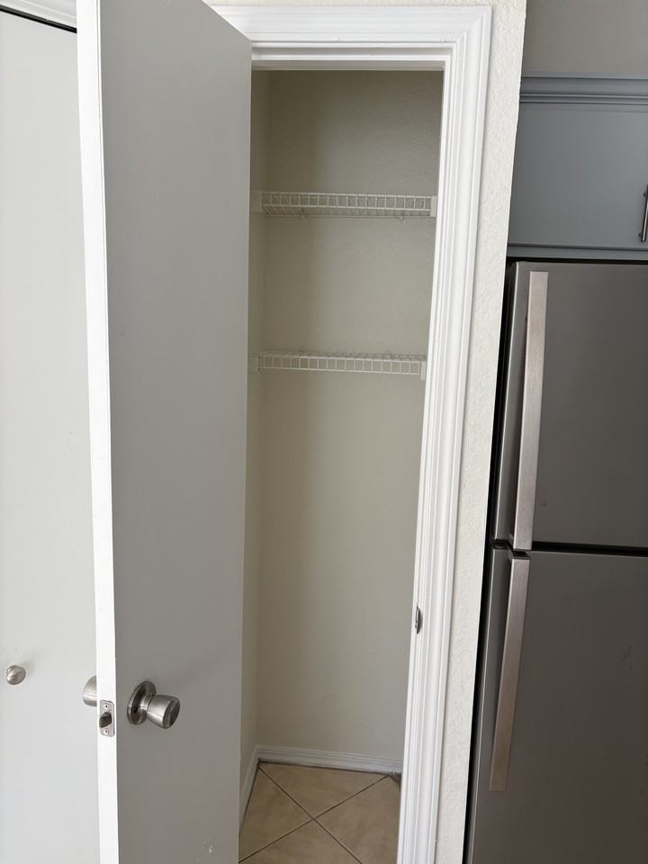 1701 The Greens Way #222 - Photo 5 of 22