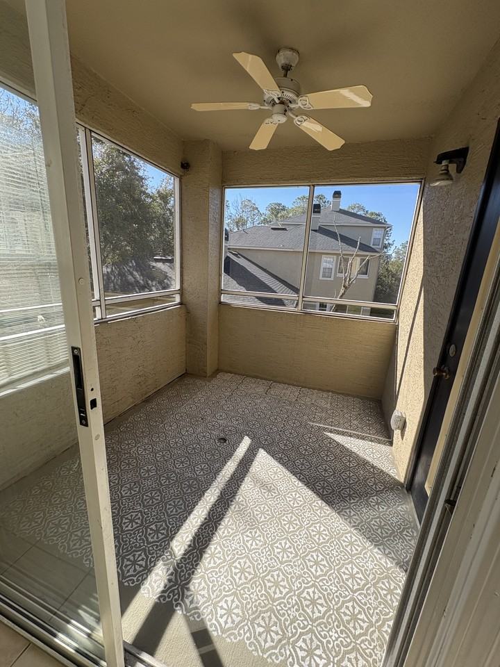 1701 The Greens Way #222 - Photo 7 of 22