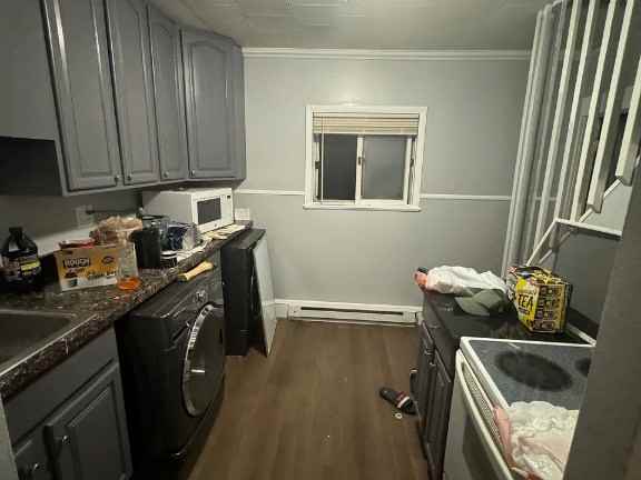 419 Corner St #B - Photo 2 of 16