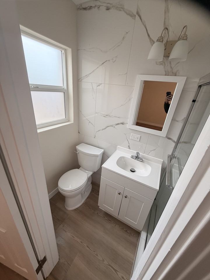 2801 Texas St Ne #NA - Photo 4 of 11