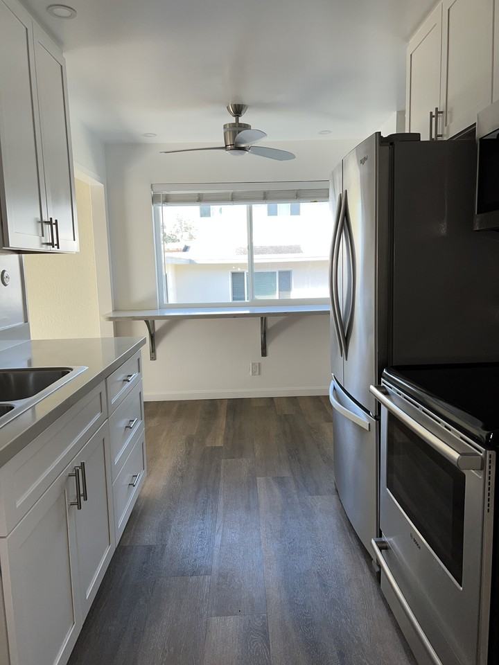 36 Duane St #10 - Photo 4 of 35