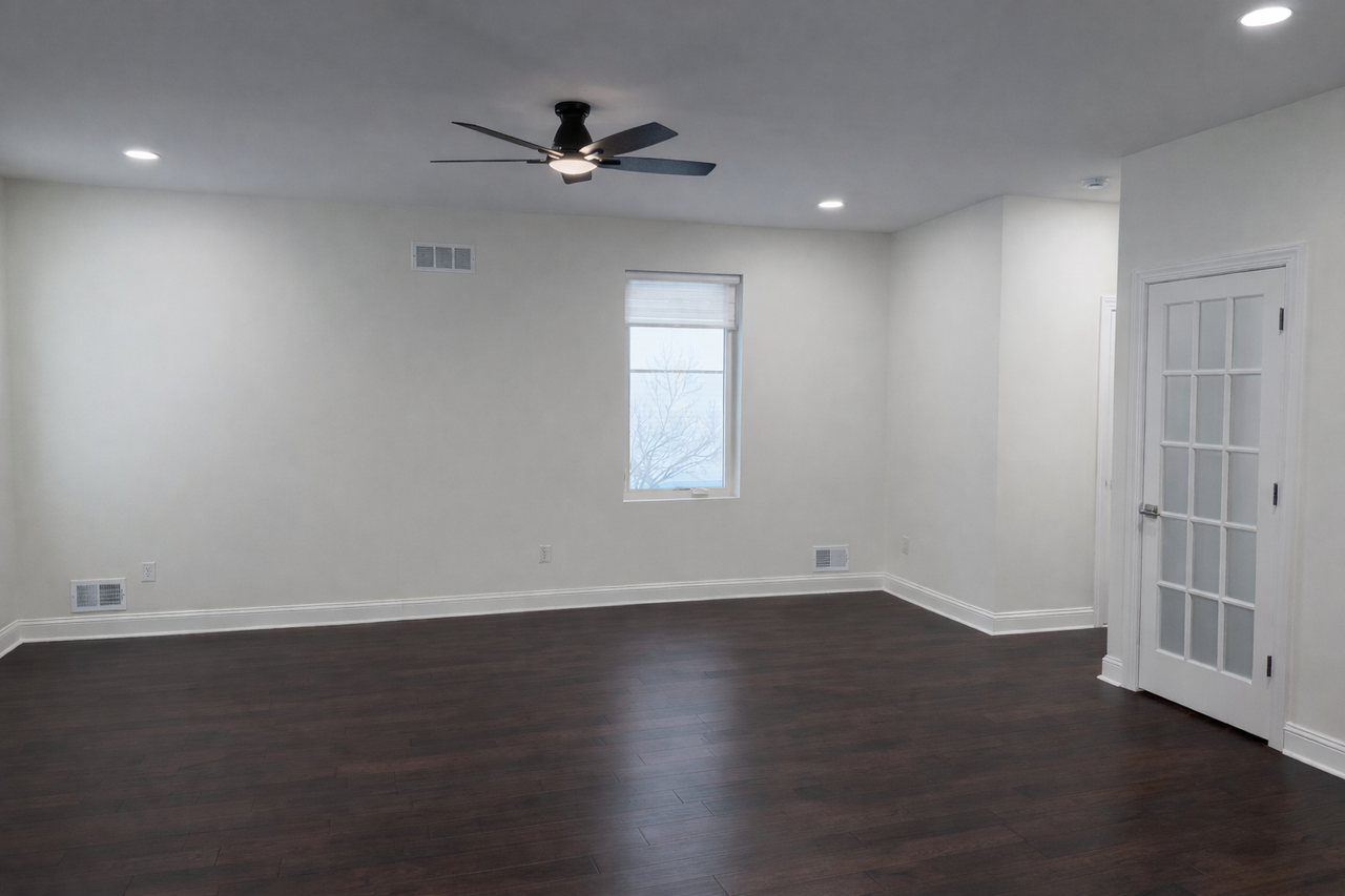 3455 La Salle Dr #NA - Photo 2 of 7