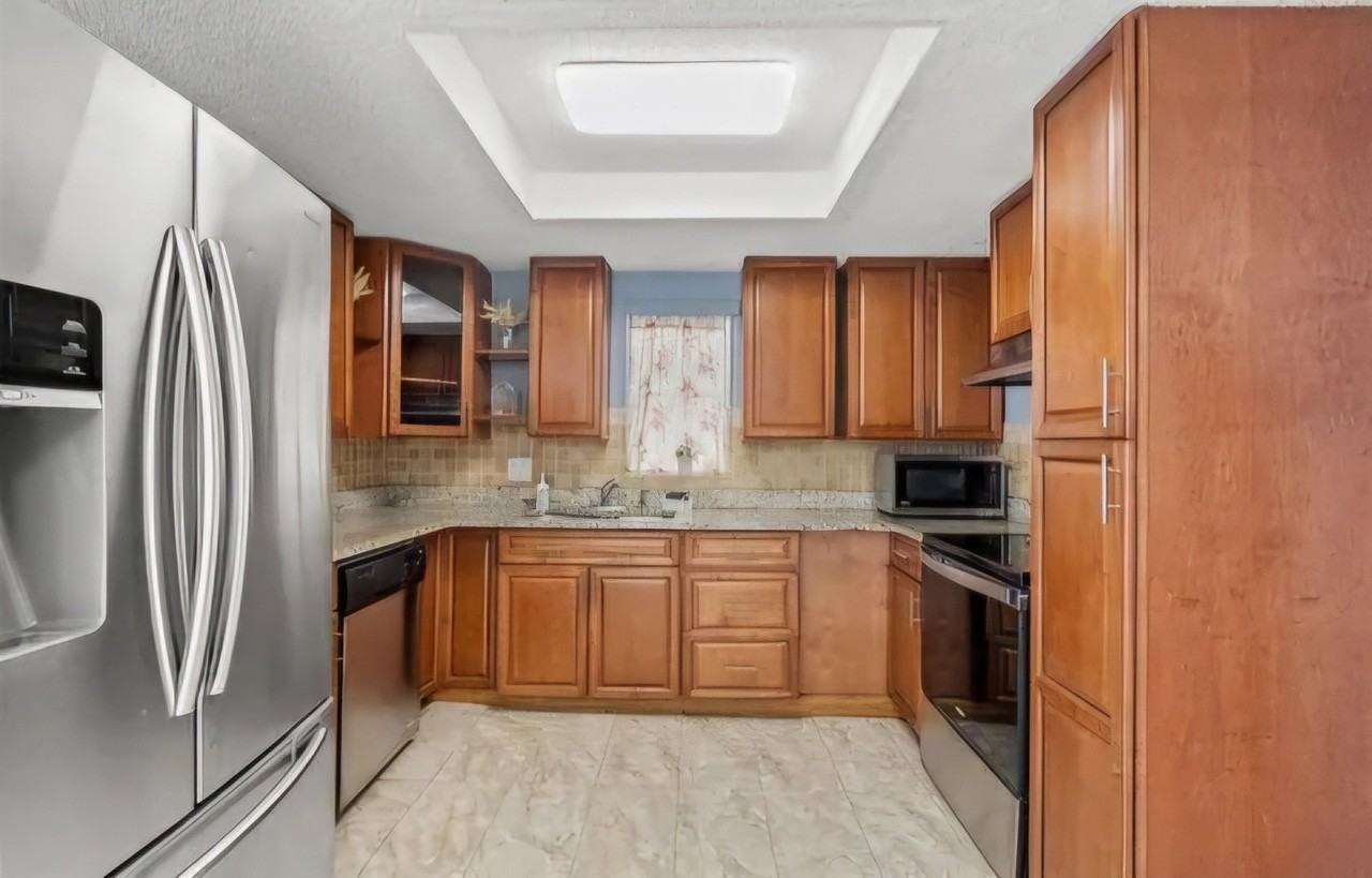 7493 Sealawn Dr #NA - Photo 6 of 12