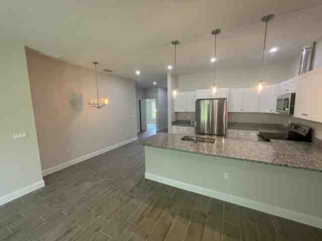 24473 Zephyr Ct #24473 - Photo 4 of 19