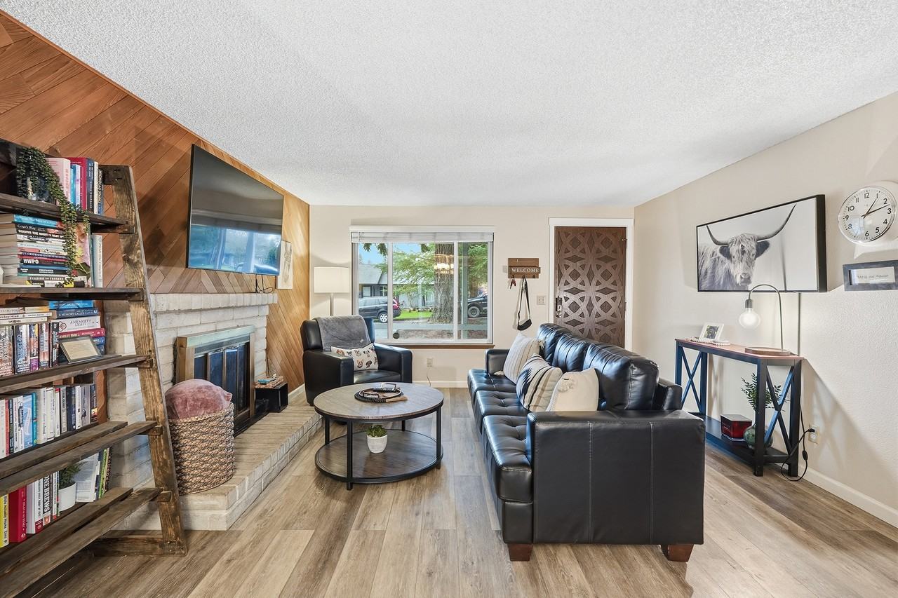 3111 Ne 51st St #NA - Photo 5 of 19