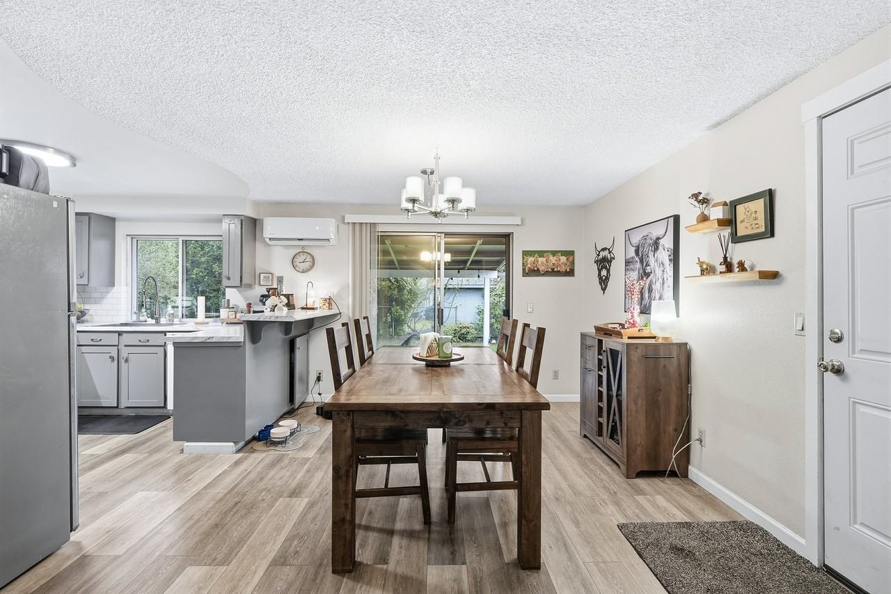 3111 Ne 51st St #NA - Photo 6 of 19