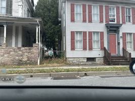 featured image of 607 Chestnut St #607