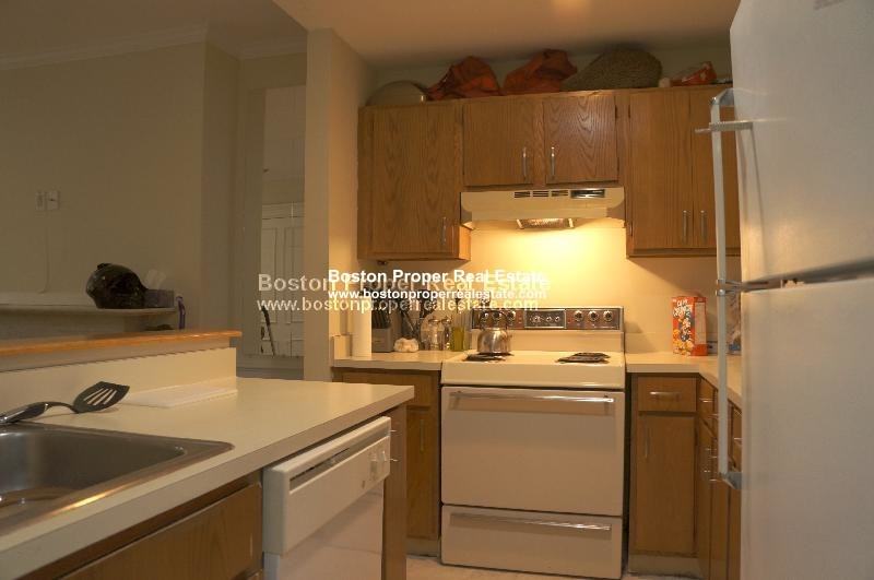 415 Massachusetts Ave #2K - Photo 3 of 10