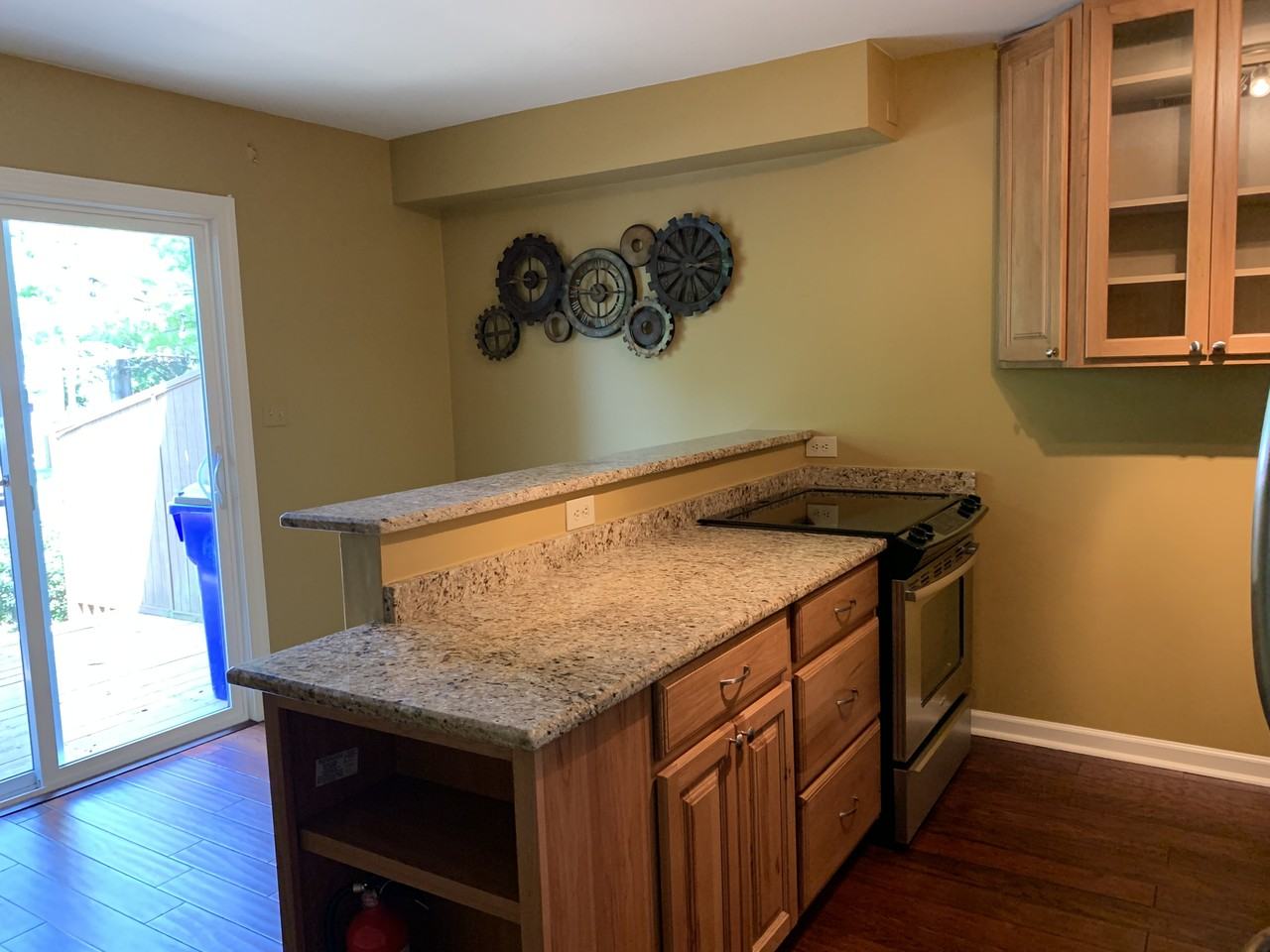 103 E 8th St #103E - Photo 3 of 11