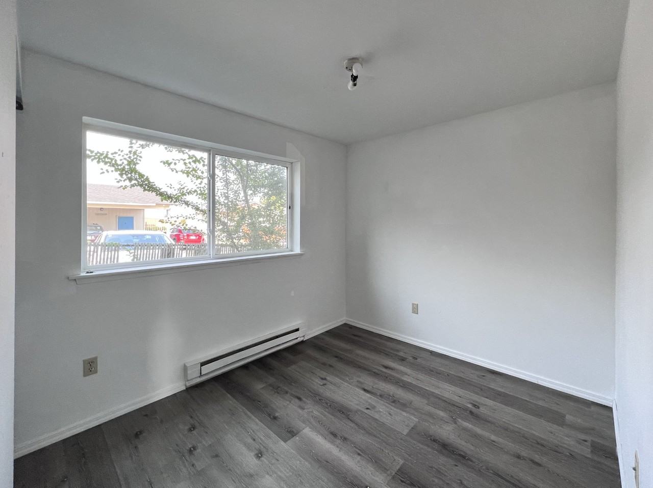 1619 Chestnut St #1 - Photo 2 of 5