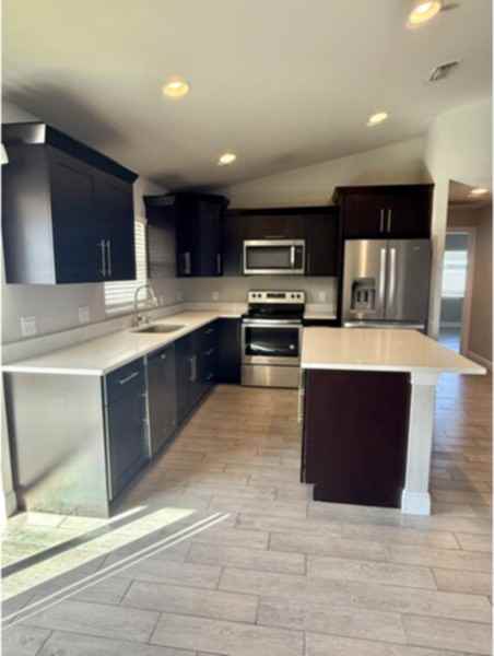 1012 Nw 9th Ter - Photo 5 of 30