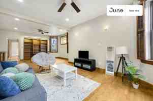 featured image of 1521 N Springfield Ave #1