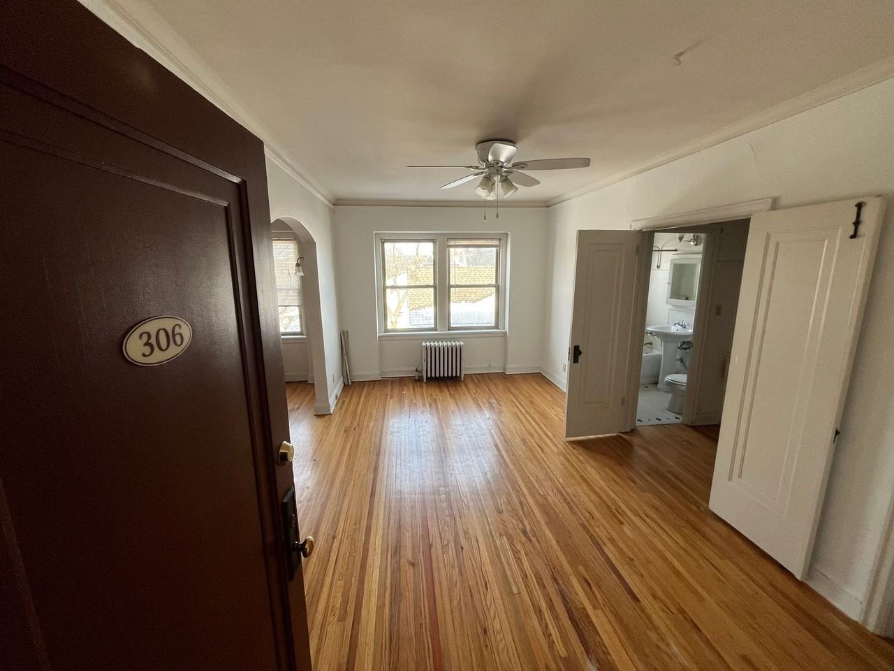 2552 Garfield Ave S - Photo 2 of 11