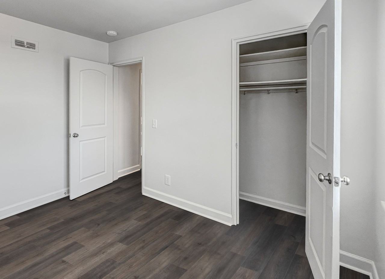 The Seymour - Photo 3 of 9