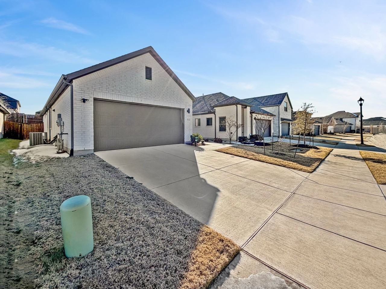 5011 Somersworth Dr - Photo 2 of 27