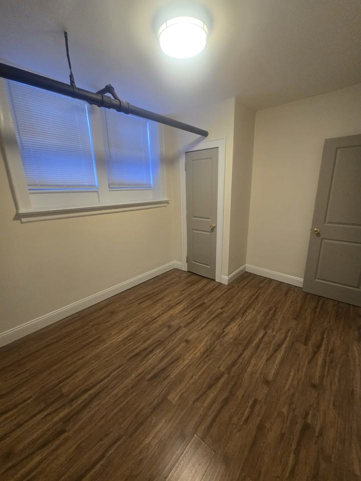 42 Kelly Parkway - Photo 4 of 10