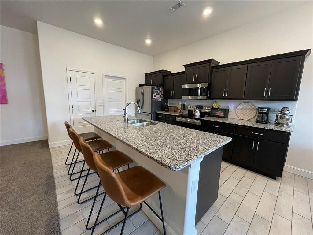 2415 England Ln - Photo 4 of 17