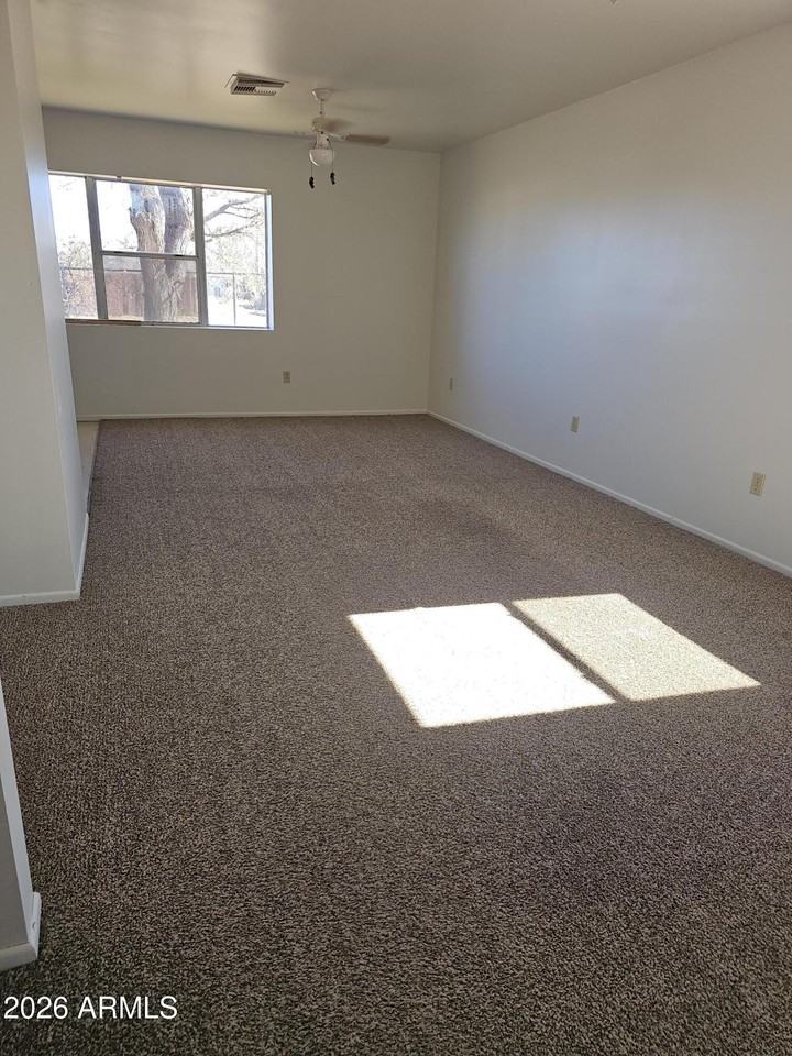 216 E Yuma St - Photo 5 of 9