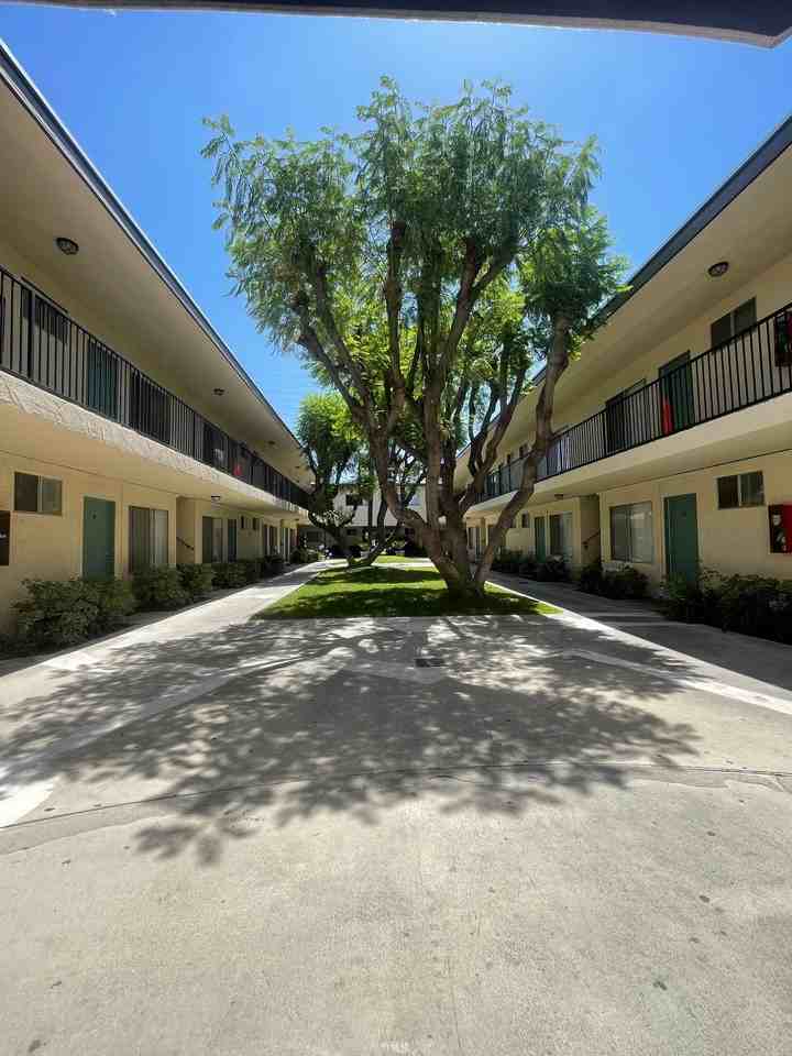 STONEGATE APARTMENTS - Photo 7 of 21
