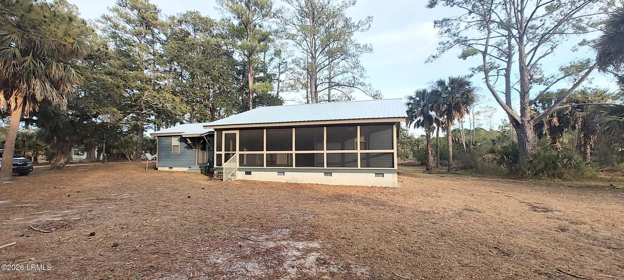 11 Sea Breeze Way - Photo 2 of 30