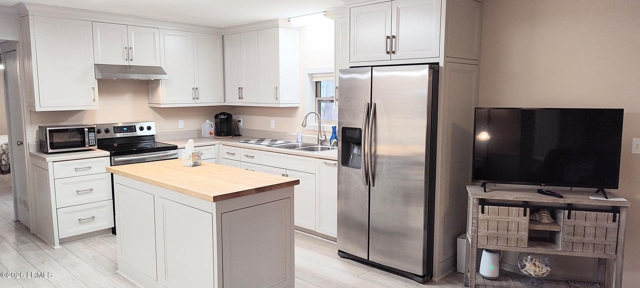 11 Sea Breeze Way - Photo 6 of 30