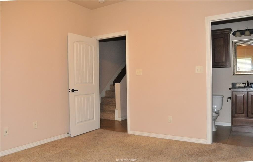 2512 Leyla Ln - Photo 5 of 17