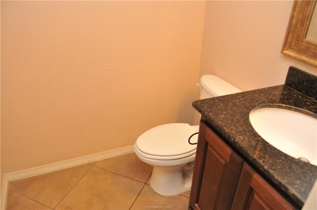 2512 Leyla Ln - Photo 7 of 17