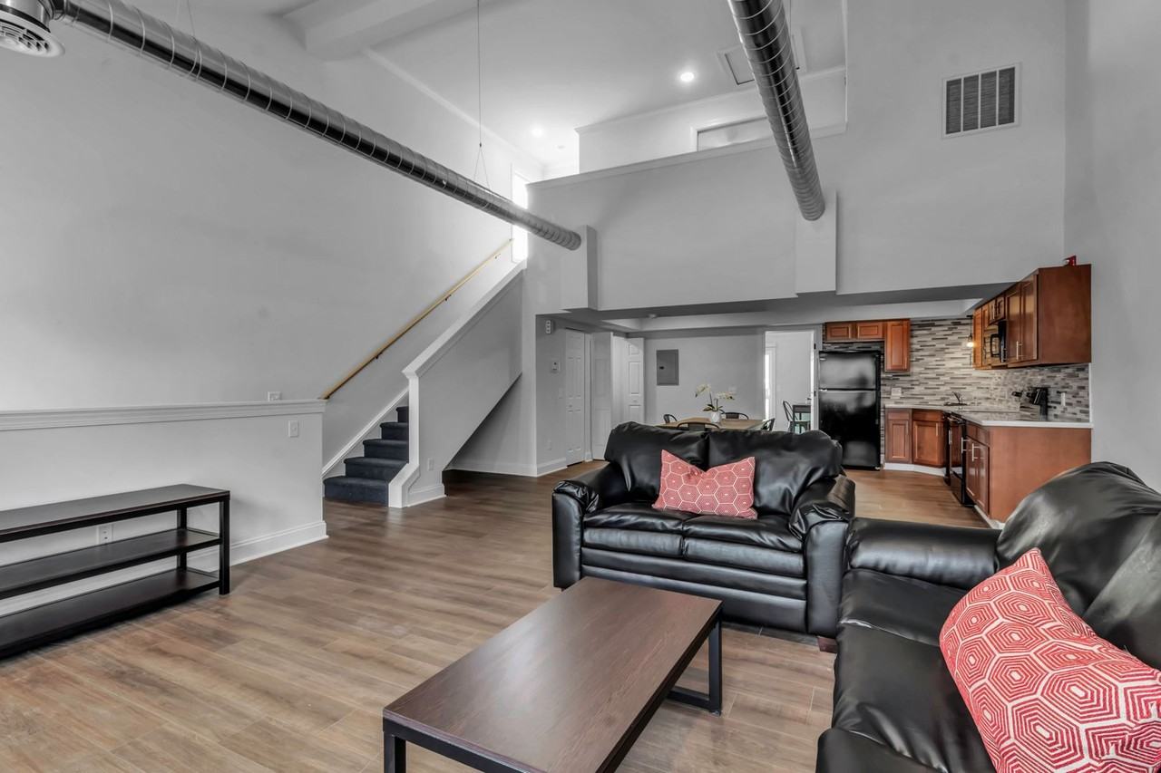 James Place - Photo 3 of 33