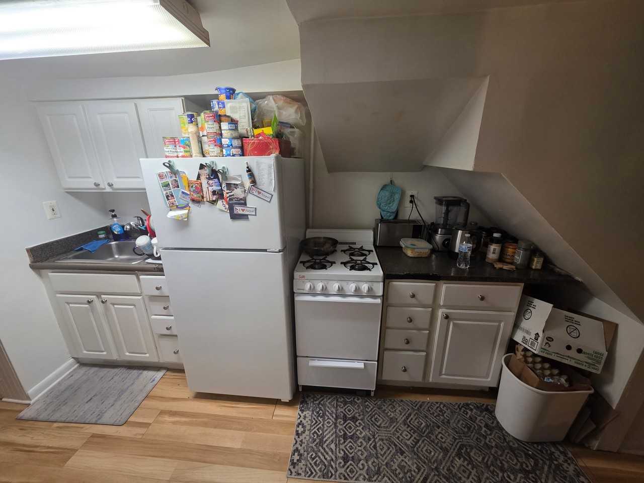 1425 Parkwood Place Northwest - Photo 7 of 13