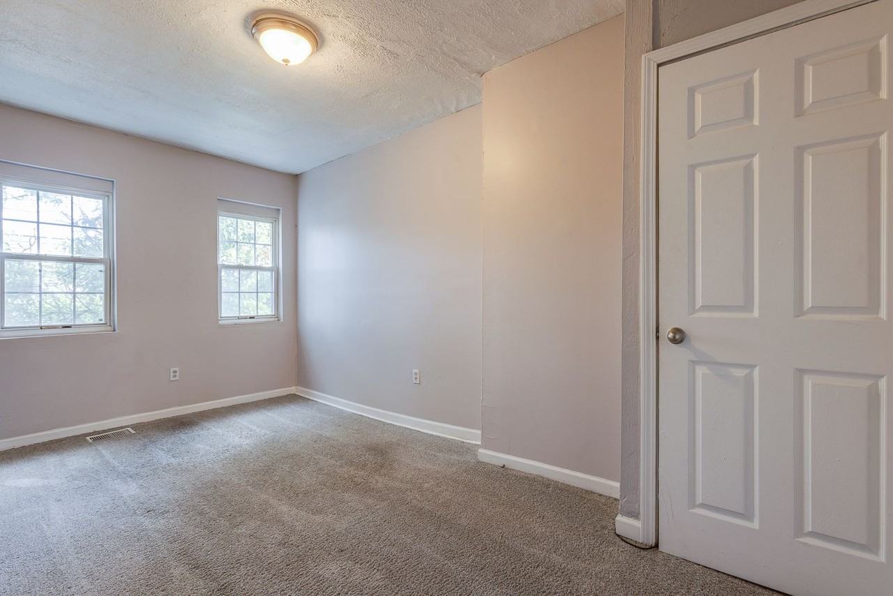 2013 Gregory St - Photo 6 of 30