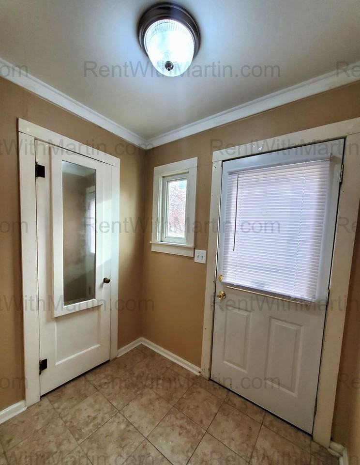 201 2nd St - Photo 4 of 14