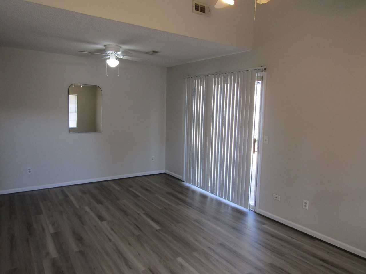 606 Hampton St - Photo 6 of 20