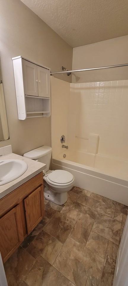 14416 Gresham Dr - Photo 3 of 14