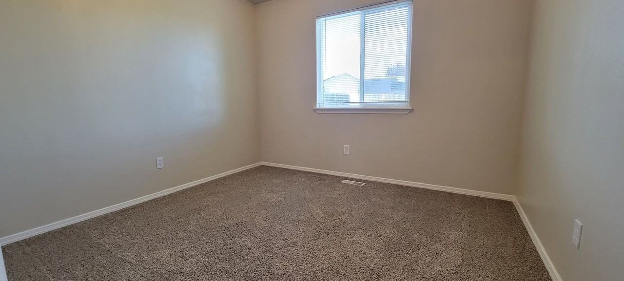 14416 Gresham Dr - Photo 4 of 14