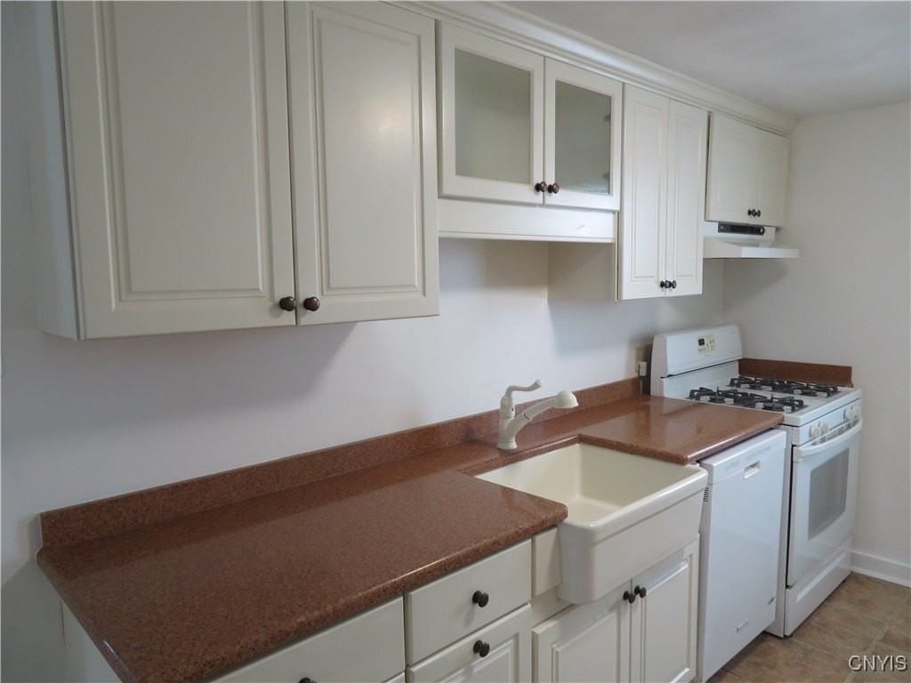 435 French Rd - Photo 5 of 14