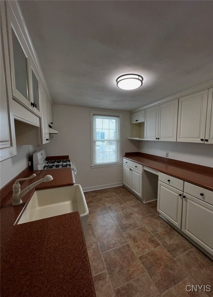 435 French Rd - Photo 6 of 14