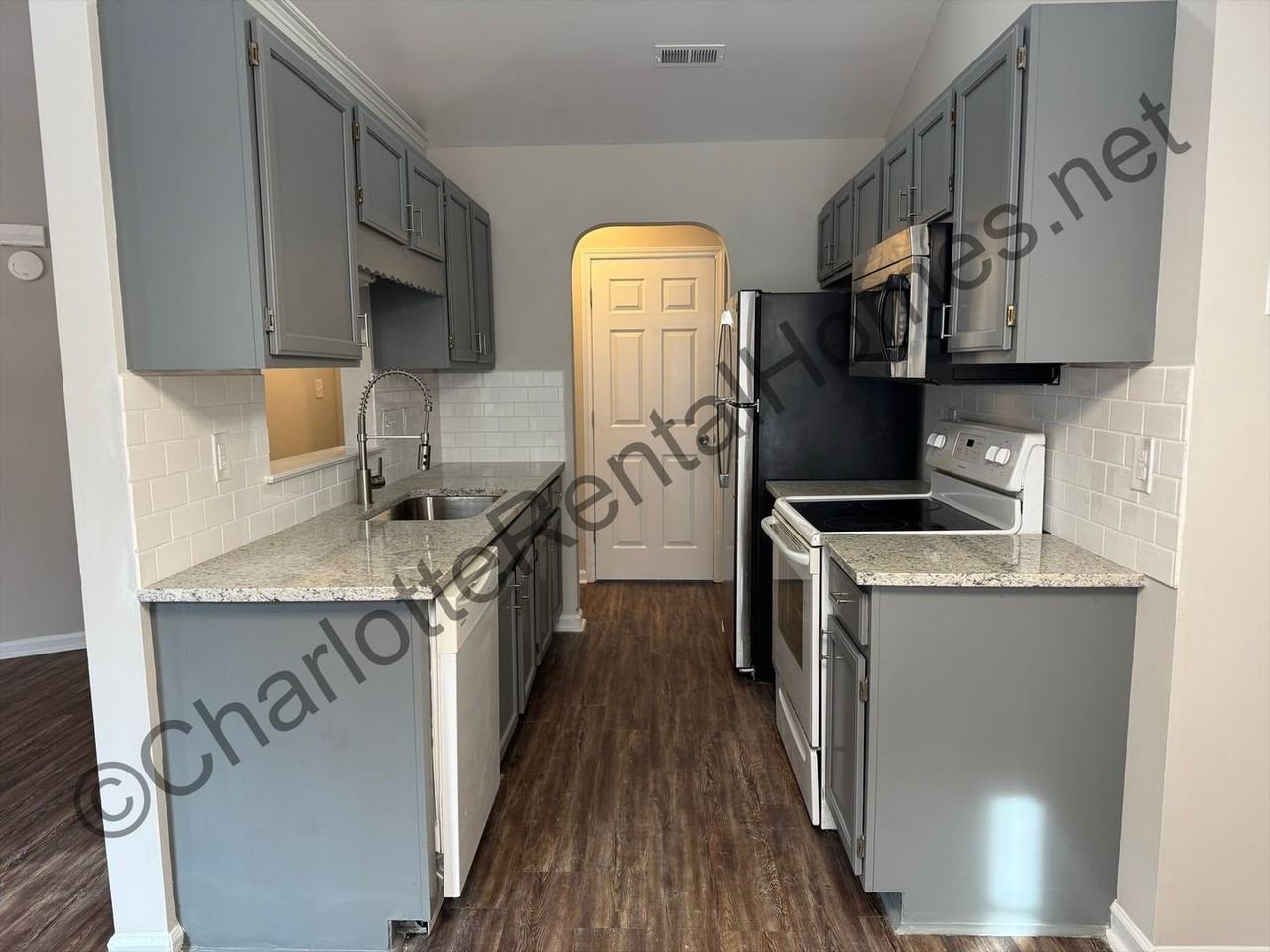 5114 June Furr Rd - Photo 4 of 11